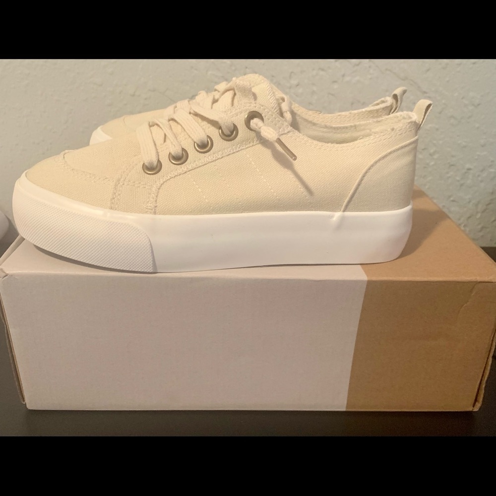 PLATFORM CANVAS SLIP-ONS